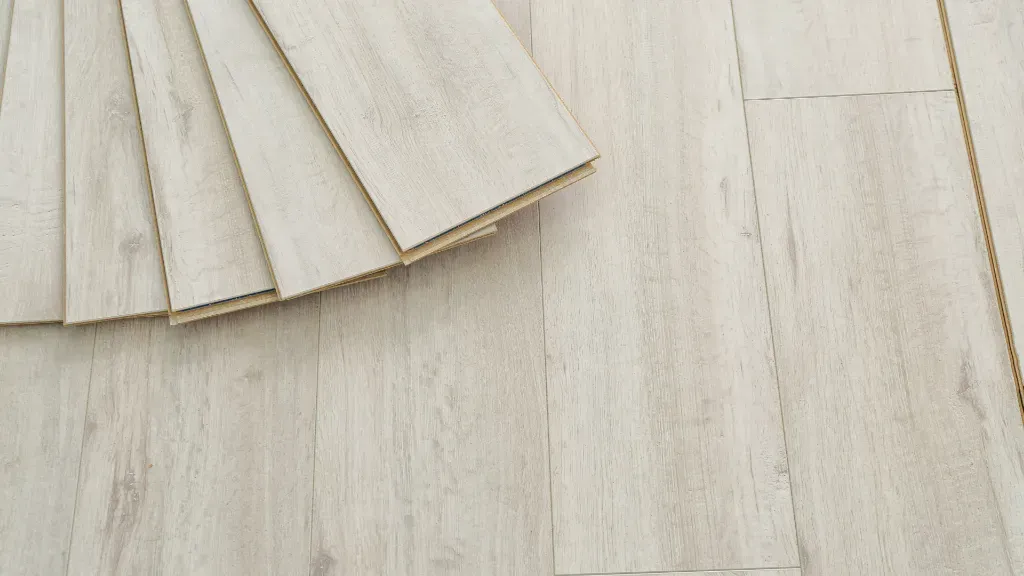 Podkład kwarcowy pod panele 