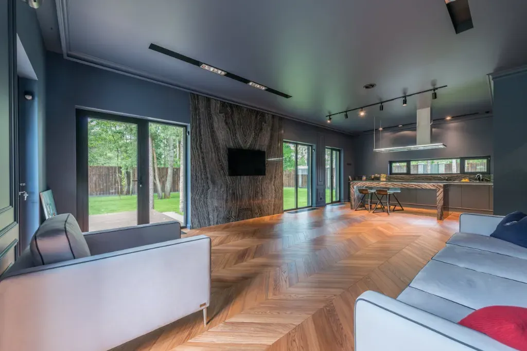 Jak zamontować listwy przypodłogowe